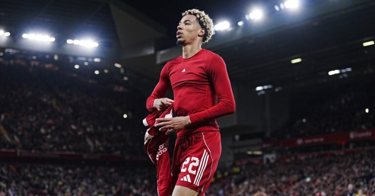 "It's up to the coach to decide", Ekitike evokes competition with Isak!