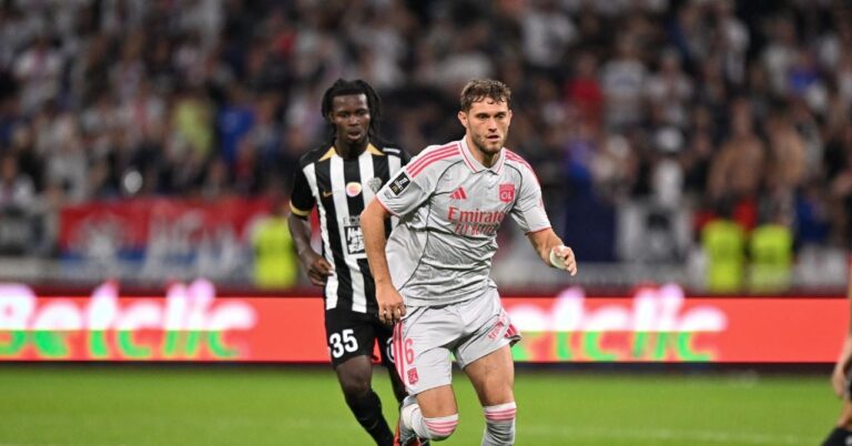Lyon saved by Tessmann