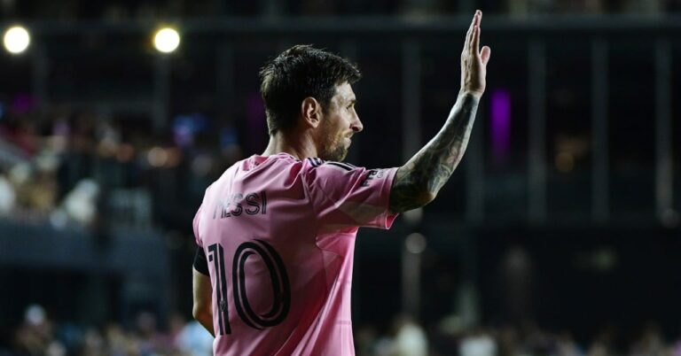 Messi, the big decision