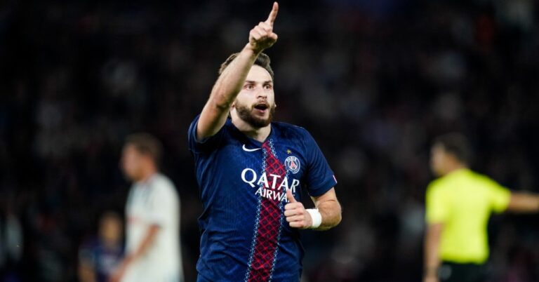 PSG: Kvaratskhelia's strong words on the role of the attacker in modern football!