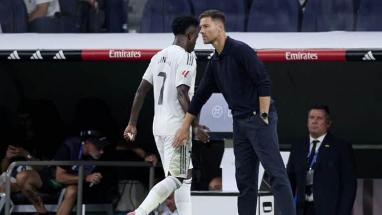 Real Madrid: Xabi Alonso summoned Vinicius JR!