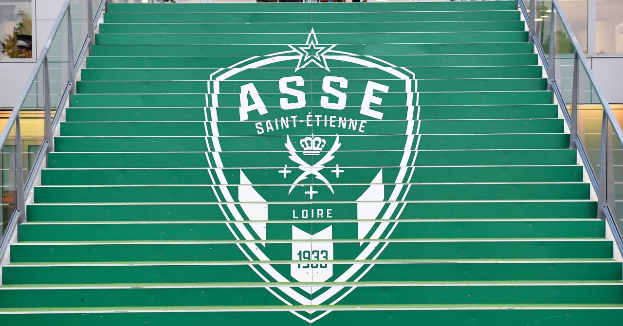 Shocking skid in Saint-Etienne