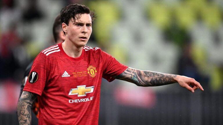 Victor Lindelöf goes to Aston Villa