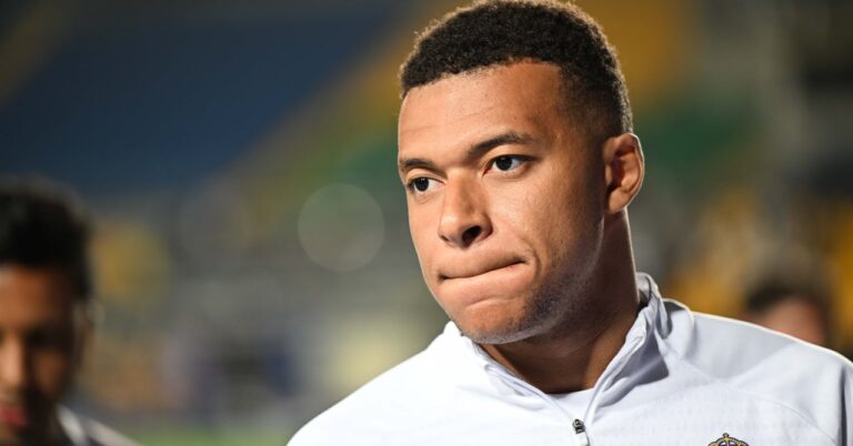 Everyone praises Mbappé, except this old blue