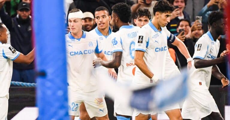 A historic quadruple from Greenwood and OM take the lead in Ligue 1!