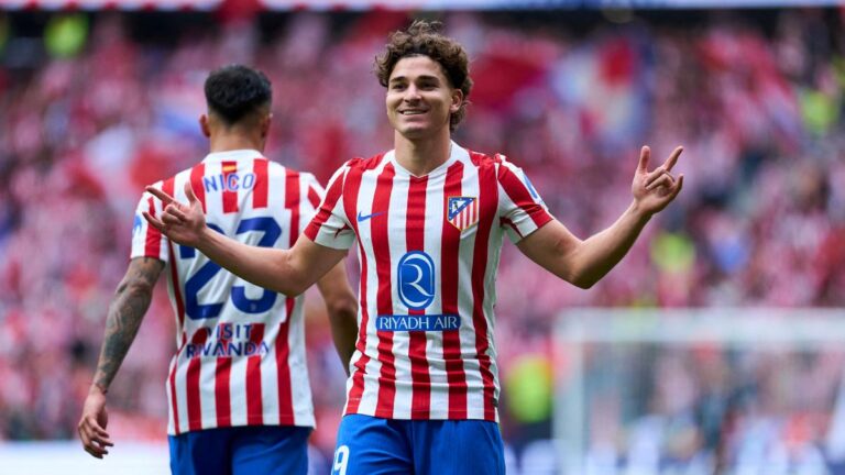 A Barça player calls for the arrival of Julián Álvarez