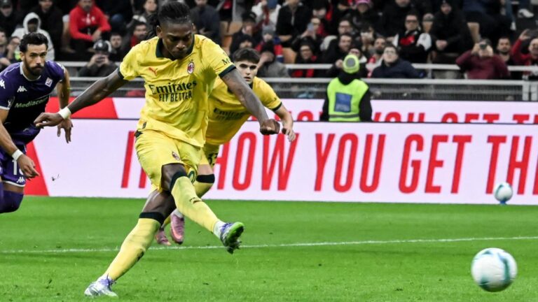 AC Milan: Rafael Leão rises from the ashes at the best of times