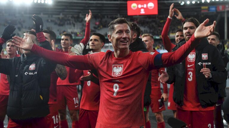 Barça: Hansi Flick defends Robert Lewandowski