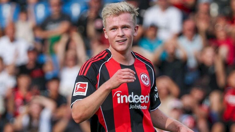 Bundesliga: undefeated since August, Friborg draws a free kick against Frankfurt