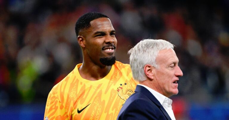 Deschamps confirms a change to the Blues