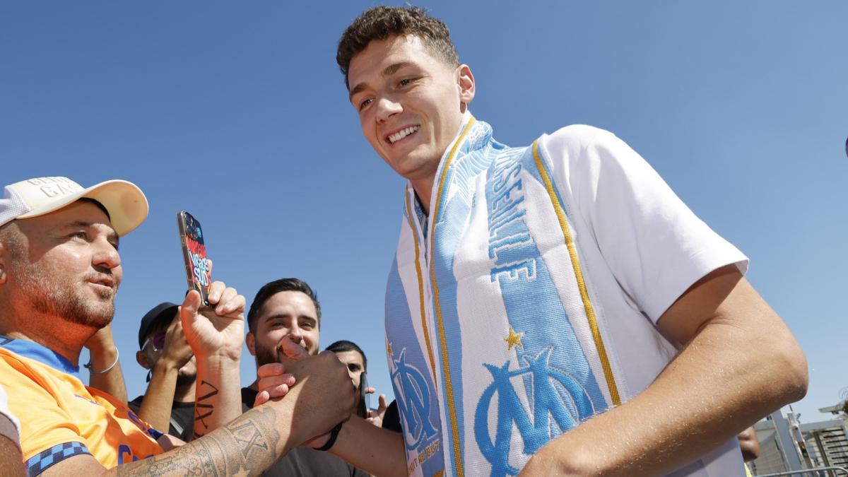 EdF: Benjamin Pavard called in reinforcement by Didier Deschamps