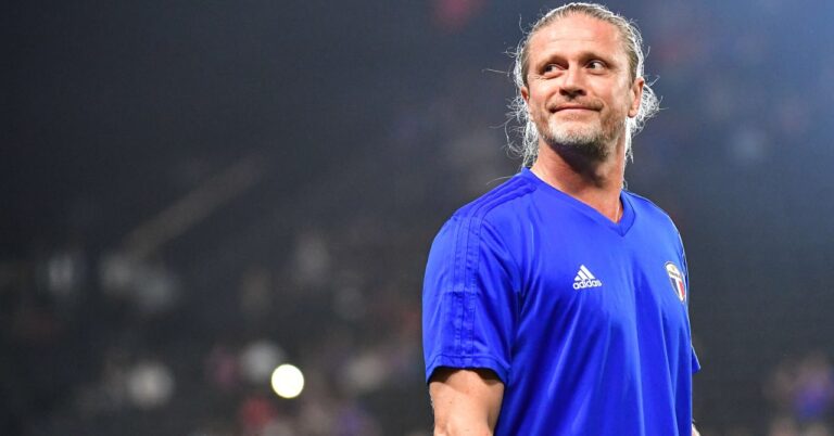 Emmanuel Petit predicts the fall of PSG