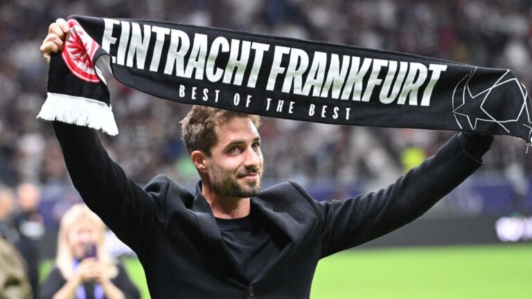Kevin Trapp not surprised by the success of Willian Pacho at PSG