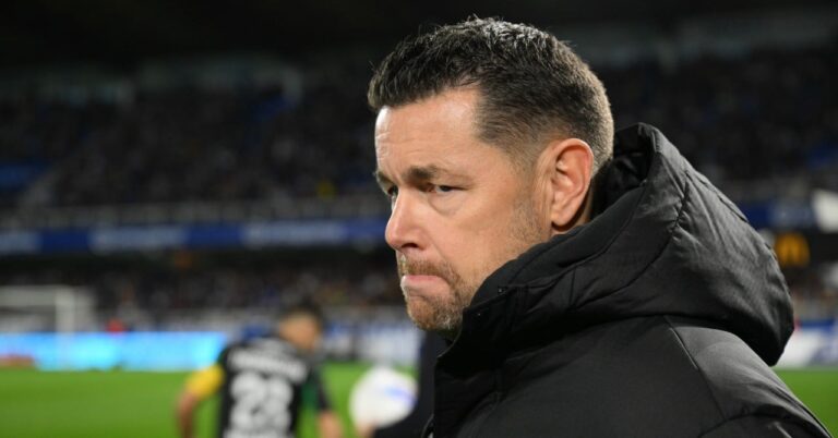 Lens: Sage is hungry