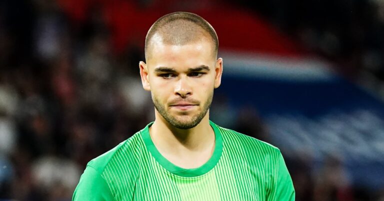 Lucas Chevalier defended by a former PSG