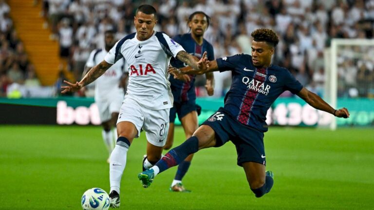 PSG: Désiré Doué leaves Moustoir on crutches