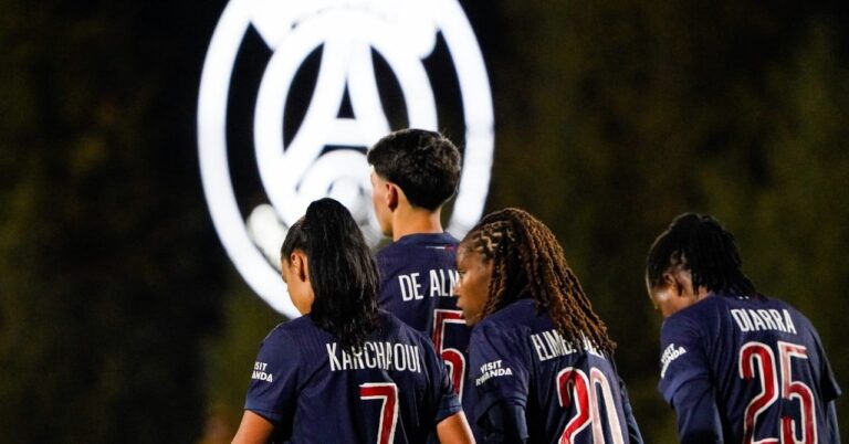 PSG complicates the task