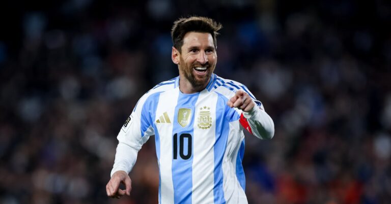 Lionel Messi puts on a show in Angola