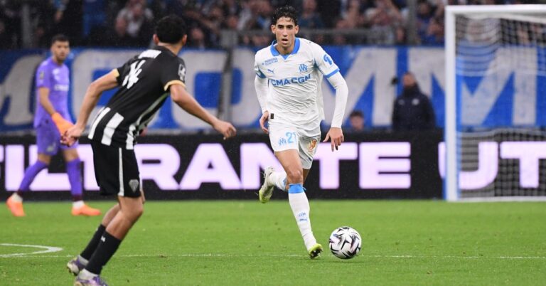 OM: problems return for Aguerd