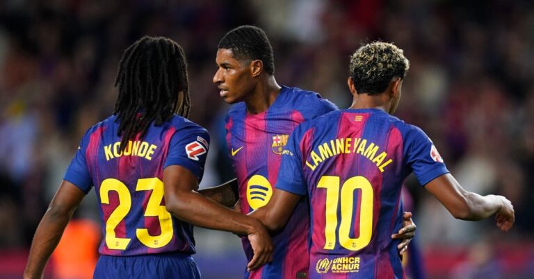 Barça hangs on