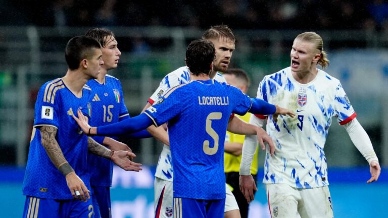 Erling Haaland, sexual assault in the middle of a match