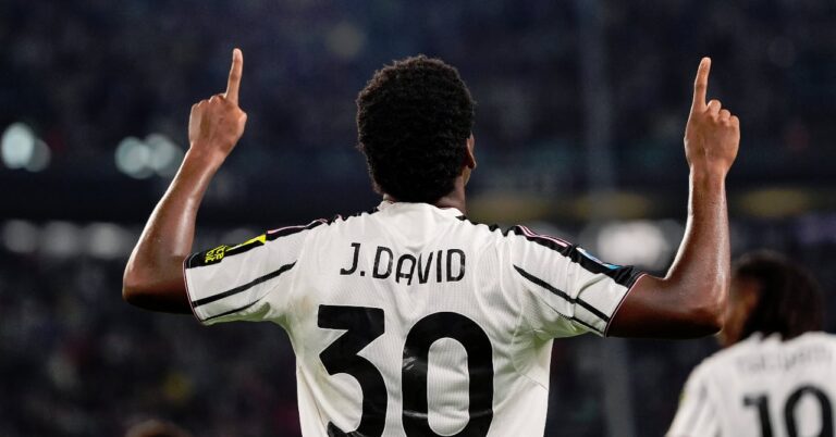 First for Juventus, Naples still believes in it