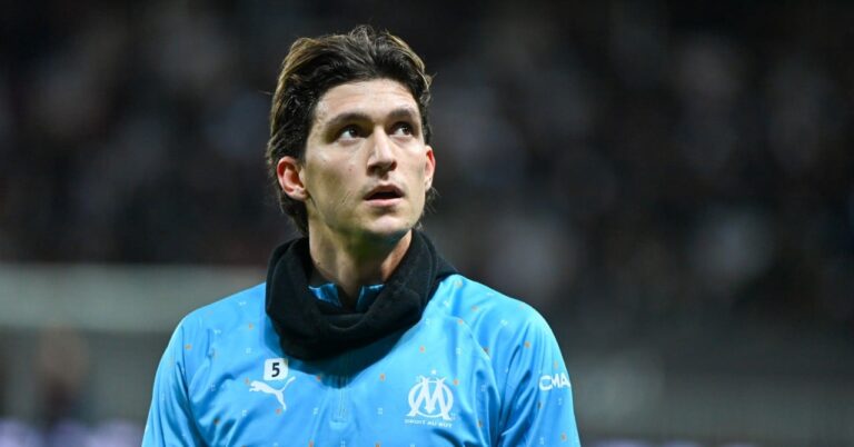Huge general altercation during Nice-OM