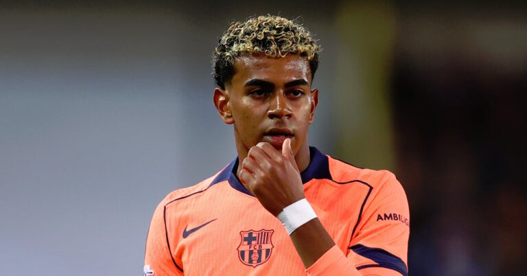 Lamine Yamal, Barça insists heavily