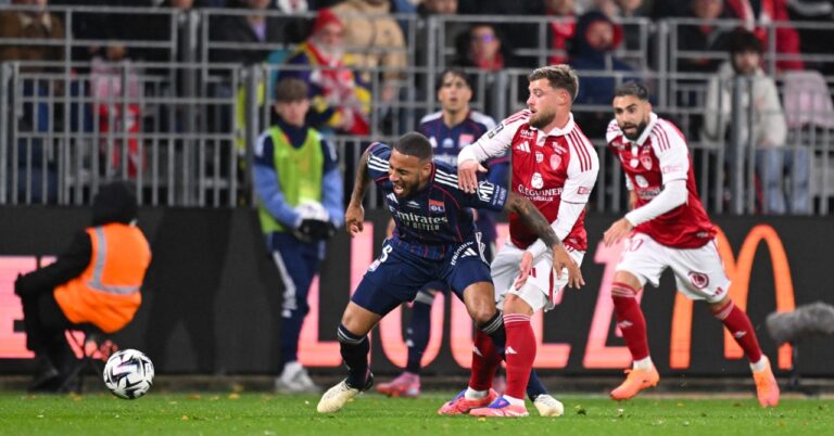 OL resists 10 against 11