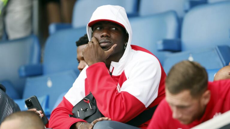 Ousmane Dembélé's reaction after Paul Pogba's comeback