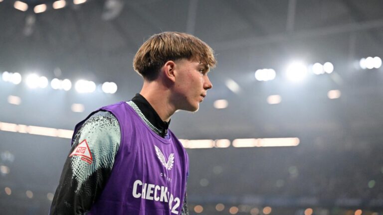 PSG has 8 competitors for a 16-year-old crack player