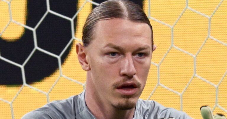 Safonov, a really weird situation