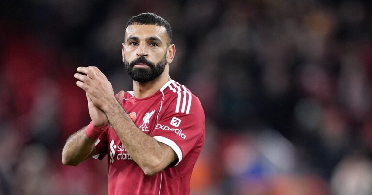 Salah imitates Rooney and threatens a legend