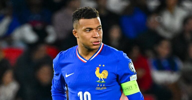 The Blues locker room very upset against Mbappé