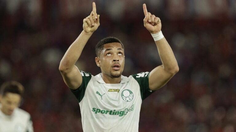 The flop Vitor Roque already has 3 big suitors for a return to Europe