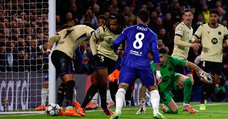 When Koundé scores… against Barça (video)