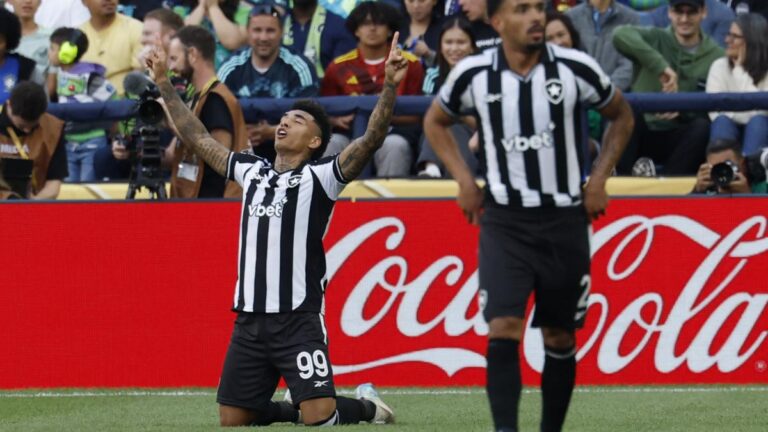 Botafogo mocks Flamengo after defeat to PSG