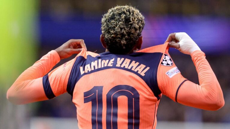 Lamine Yamal is a fan of MILFs!