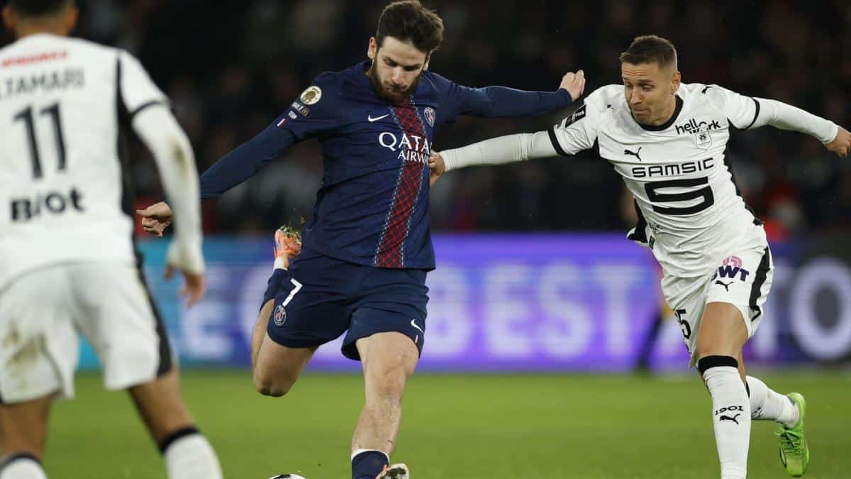 Ligue 1: PSG of a great Kvaratskhelia crushes Rennes