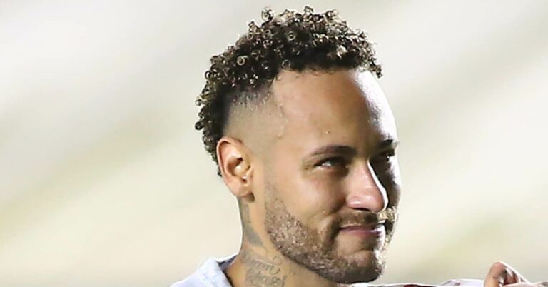 Neymar completely cracks up live! The video that panics the world
