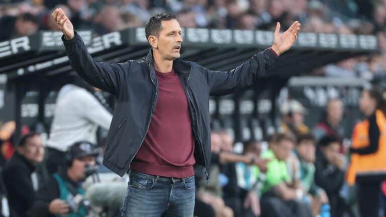 Eintracht Frankfurt fired their coach