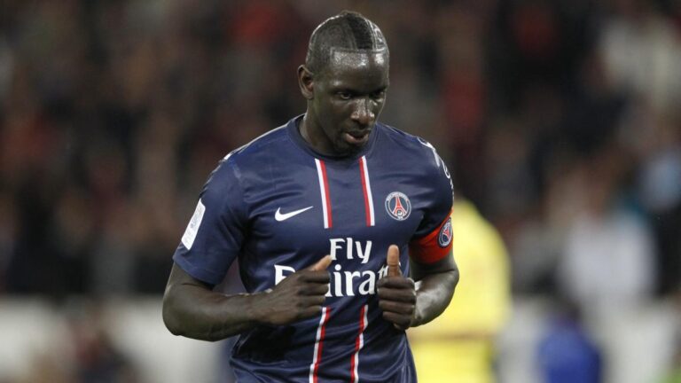 Mamadou Sakho announces his retirement at 35