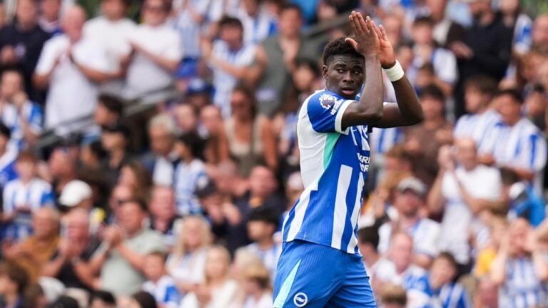 Manchester United still dreams of Carlos Baleba