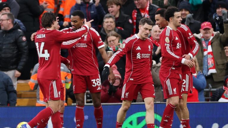 PL: Liverpool hanging on to Fulham in the final moments, Sunderland stands up to Tottenham