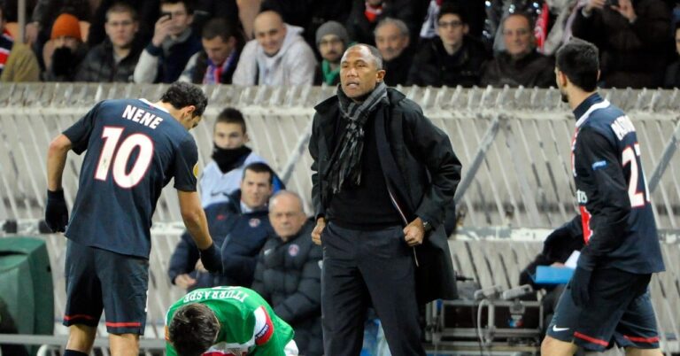 Antoine Kombouaré returns to Paris! The bomb is dropped (Official)