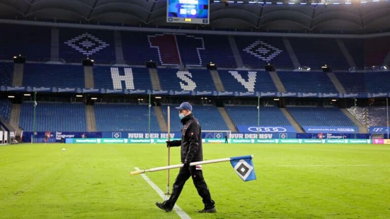 Hamburg fans buy club for 887 euros