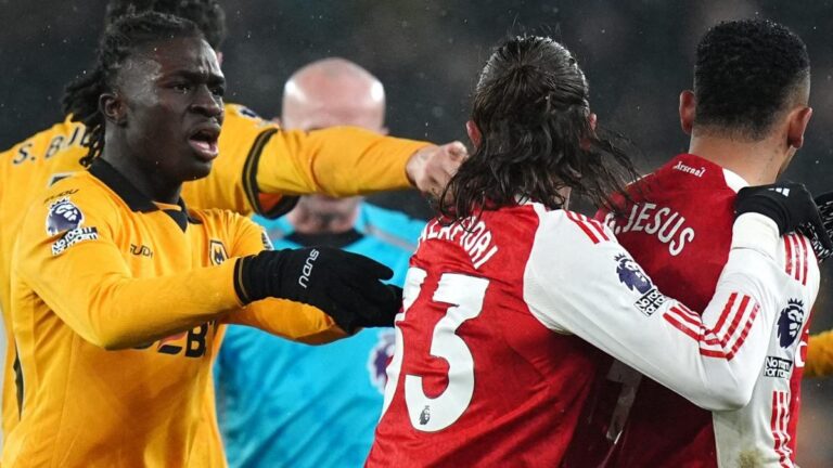 Arsenal are breaking down!