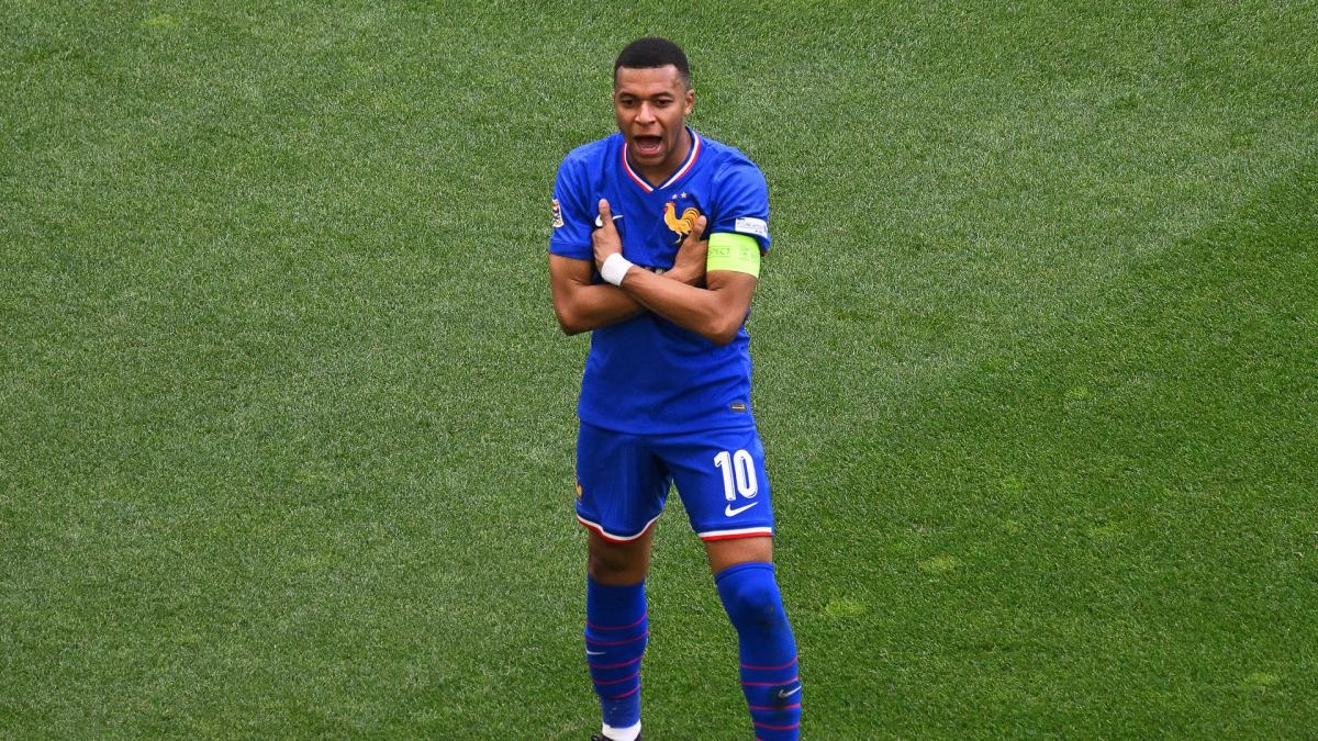 EdF: Kylian Mbappé will accompany Didier Deschamps in front of the press