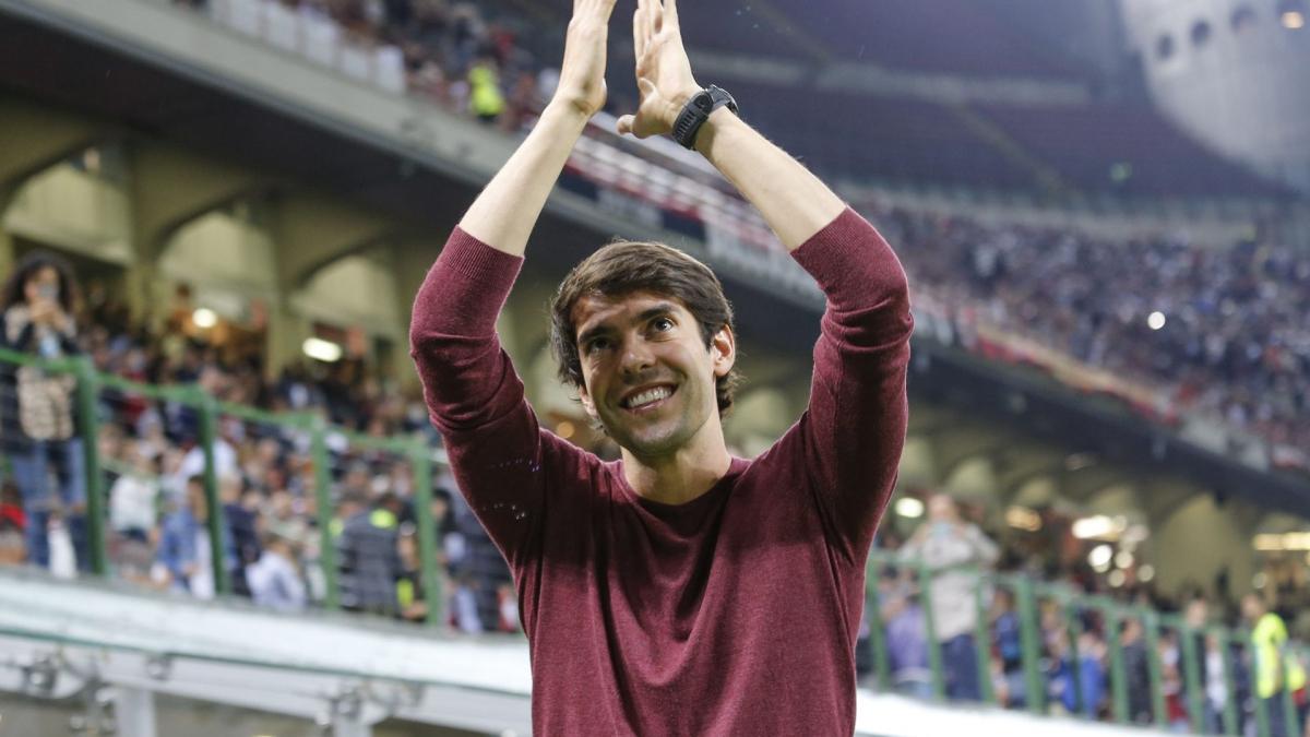 Ricardo Kaká opens the door to the coaching profession