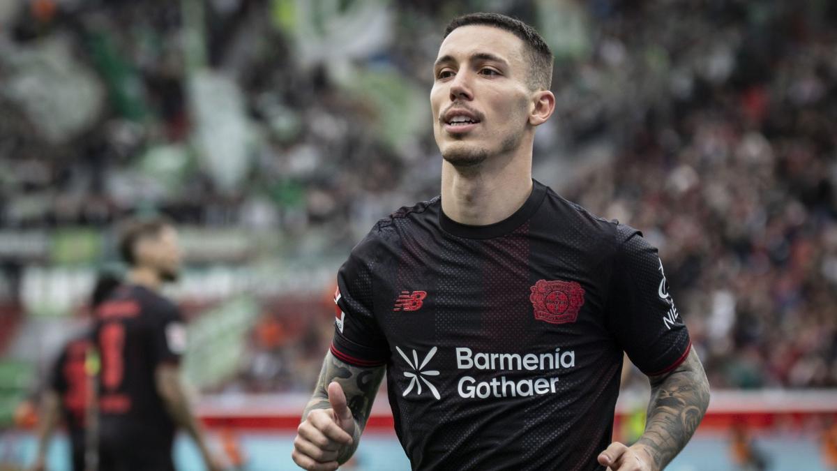 Alejandro Grimaldo wants to leave Bayer Leverkusen